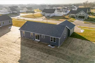 136 Spring Dr, Walworth, WI 53184 - Photo 37