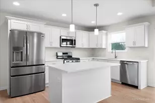 136 Spring Dr, Walworth, WI 53184 - Photo 11