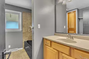 521 Prospect Ave, Sheboygan Falls, WI 53085 - Photo 11