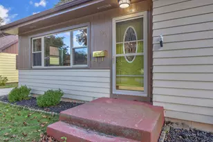 521 Prospect Ave, Sheboygan Falls, WI 53085 - Photo 27