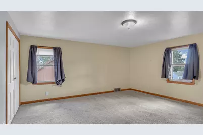 521  Prospect Ave, Sheboygan Falls, WI 53085 - Photo 7