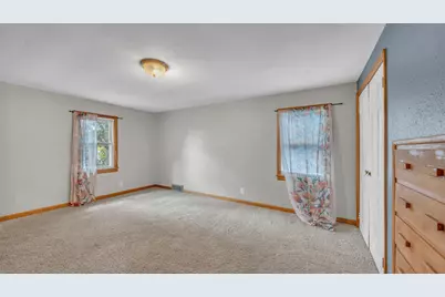 521  Prospect Ave, Sheboygan Falls, WI 53085 - Photo 9