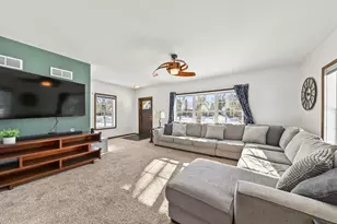 8152 Stickney Ave, Wauwatosa, WI 53213 - Photo 5