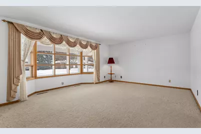 1414  Hilltop Ln, Plymouth, WI 53073 - Photo 7