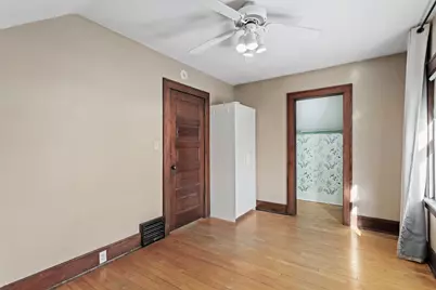 207 N Prairie Ave, Waukesha, WI 53186 - Photo 17