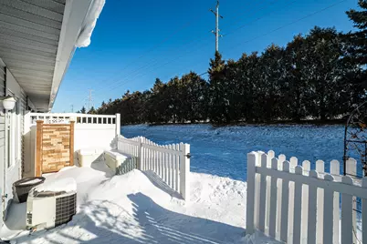 372  Hartford Sq #6, Hartford, WI 53027 - Photo 27