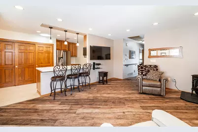 372  Hartford Sq #6, Hartford, WI 53027 - Photo 5