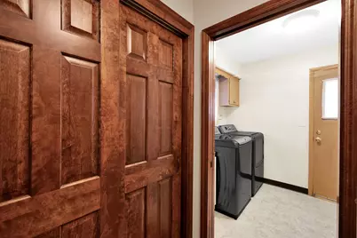 2760 N Park Dr, Wauwatosa, WI 53222 - Photo 15