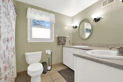 2760 N Park Dr, Wauwatosa, WI 53222 - Photo 21