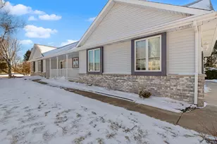 1151 Glacier Pass, Slinger, WI 53086 - Photo 7