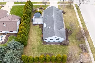 1151 Glacier Pass, Slinger, WI 53086 - Photo 11