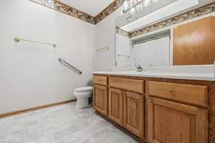 1151 Glacier Pass, Slinger, WI 53086 - Photo 37