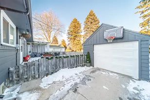 2513 Wedemeyer St, Sheboygan, WI 53081 - Photo 7