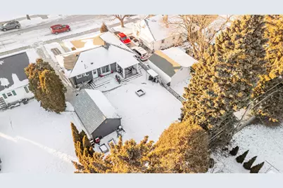 2513  Wedemeyer St, Sheboygan, WI 53081 - Photo 9