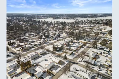 711 E Harvard St, Oconomowoc, WI 53066 - Photo 31