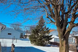 1132 S 35th St, Manitowoc, WI 54220 - Photo 23