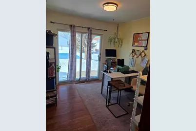 1132 S 35th St, Manitowoc, WI 54220 - Photo 11