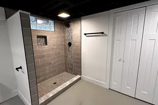 4611 W Kiley Ave, Milwaukee, WI 53223 - Photo 19