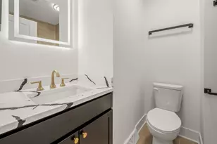 4611 W Kiley Ave, Milwaukee, WI 53223 - Photo 7