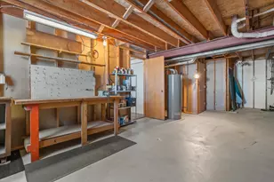 2607 Fox River Pkwy, Waukesha, WI 53189 - Photo 31