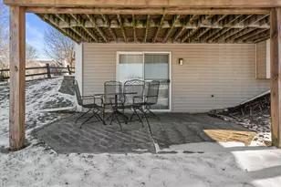 2607 Fox River Pkwy, Waukesha, WI 53189 - Photo 41