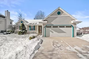 2607 Fox River Pkwy, Waukesha, WI 53189 - Photo 43