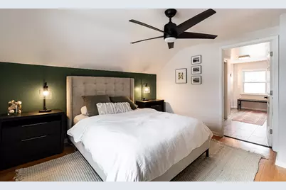 516 N Pleasant View St, Wauwatosa, WI 53226 - Photo 13