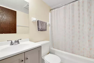 8643 N Servite Dr #115, Milwaukee, WI 53223 - Photo 5