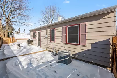 1800  Highland Ave, Waukesha, WI 53186 - Photo 15