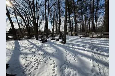 928 N 40th St, Manitowoc, WI 54220 - Photo 5