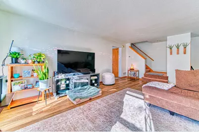 502 N 6th St, Racine, WI 53185 - Photo 7