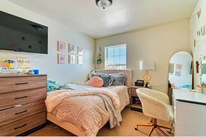 502 N 6th St, Racine, WI 53185 - Photo 19