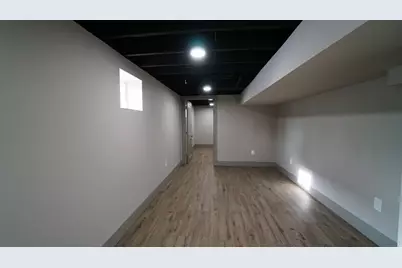 2214 S 60th St, West Allis, WI 53219 - Photo 23