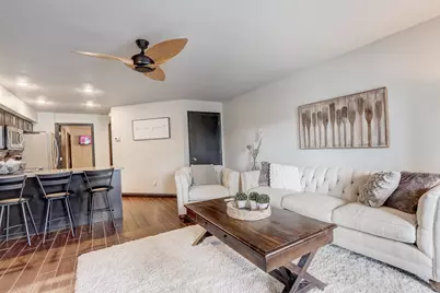 530 E Hiawatha Dr #305, Lake Delton, WI 53965 - Photo 3