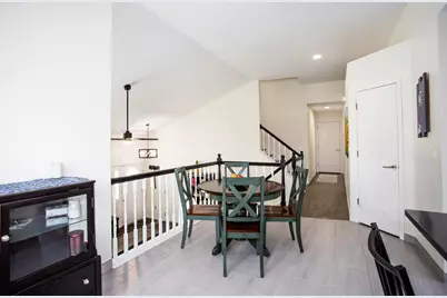 2564  Fox Ridge Ct, Sheboygan, WI 53081 - Photo 7