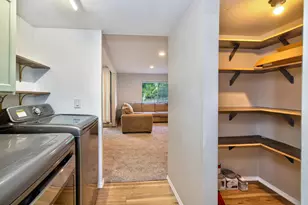 8641 N Servite Dr, Milwaukee, WI 53223 - Photo 11