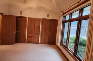 8098 S Meadowcreek Ct, Franklin, WI 53132 - Photo 27