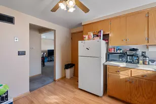 1309 S 93rd St, West Allis, WI 53214 - Photo 13