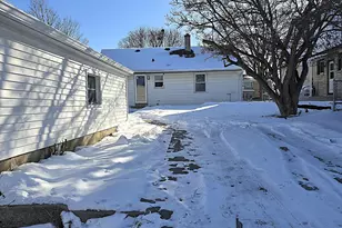 8114 W Congress St, Milwaukee, WI 53218 - Photo 37