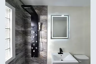 8114 W Congress St, Milwaukee, WI 53218 - Photo 19