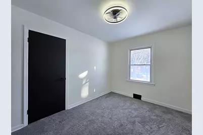 8114 W Congress St, Milwaukee, WI 53218 - Photo 25