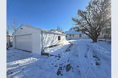 8114 W Congress St, Milwaukee, WI 53218 - Photo 39