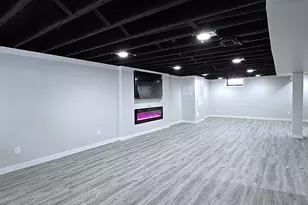 8114 W Congress St, Milwaukee, WI 53218 - Photo 31