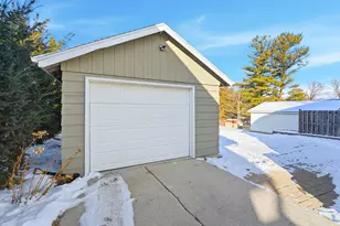 1920 Pleasant Ave, New Holstein, WI 53061 - Photo 23