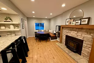 11284 N Lake Shore Dr, Mequon, WI 53092 - Photo 5