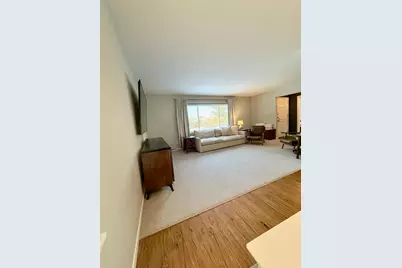 11284 N Lake Shore Dr, Mequon, WI 53092 - Photo 7