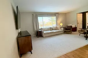 11284 N Lake Shore Dr, Mequon, WI 53092 - Photo 7