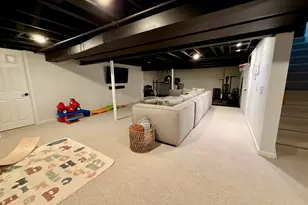 11284 N Lake Shore Dr, Mequon, WI 53092 - Photo 17