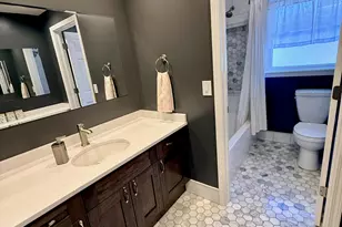 11284 N Lake Shore Dr, Mequon, WI 53092 - Photo 23