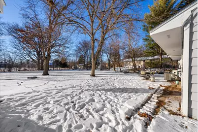 9257 S 94th St, Franklin, WI 53132 - Photo 23